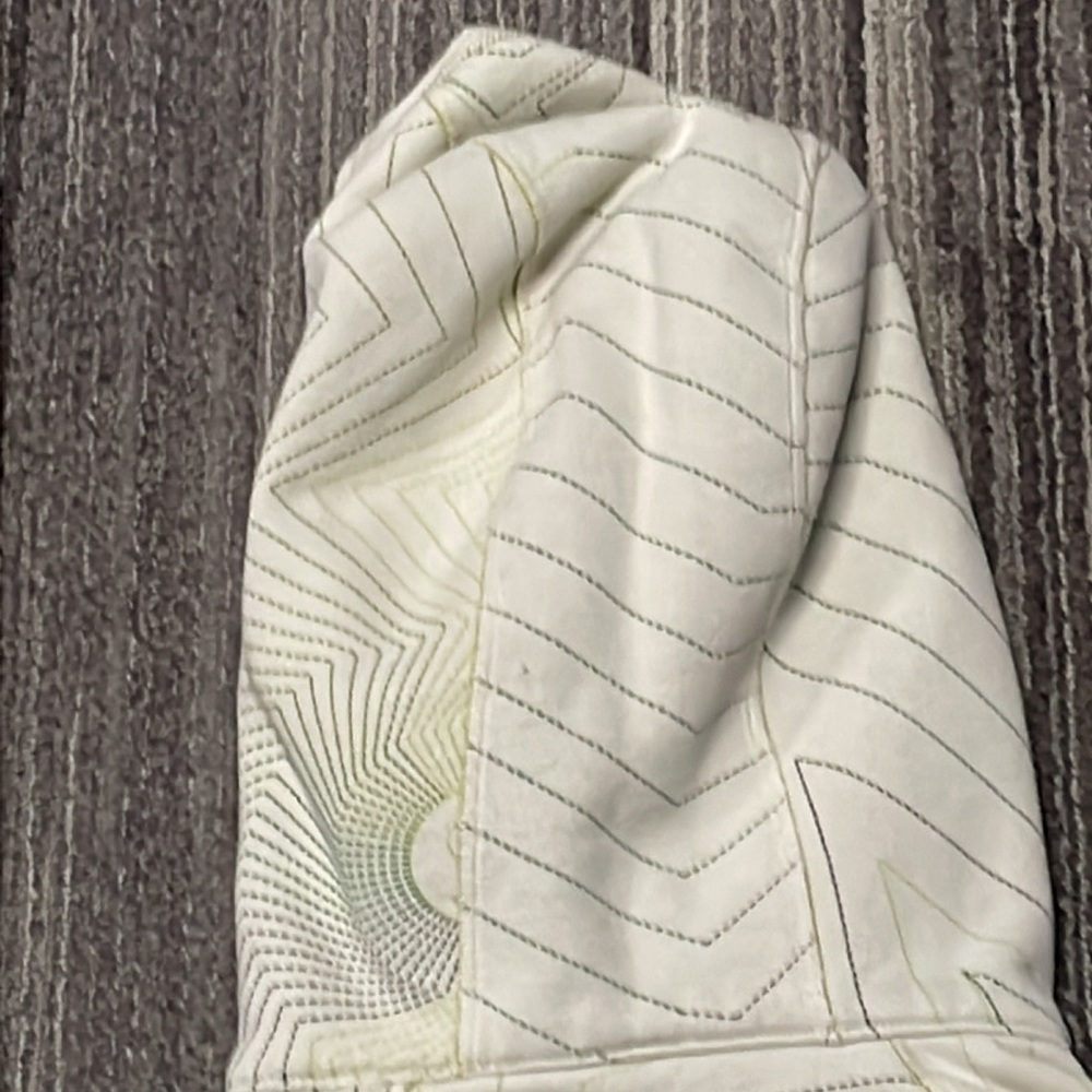 Lululemon Scooba Jacket size 6 - Picture 8 of 10